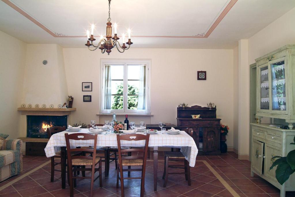 San Giovanni Al Monte Collazzone Værelse billede